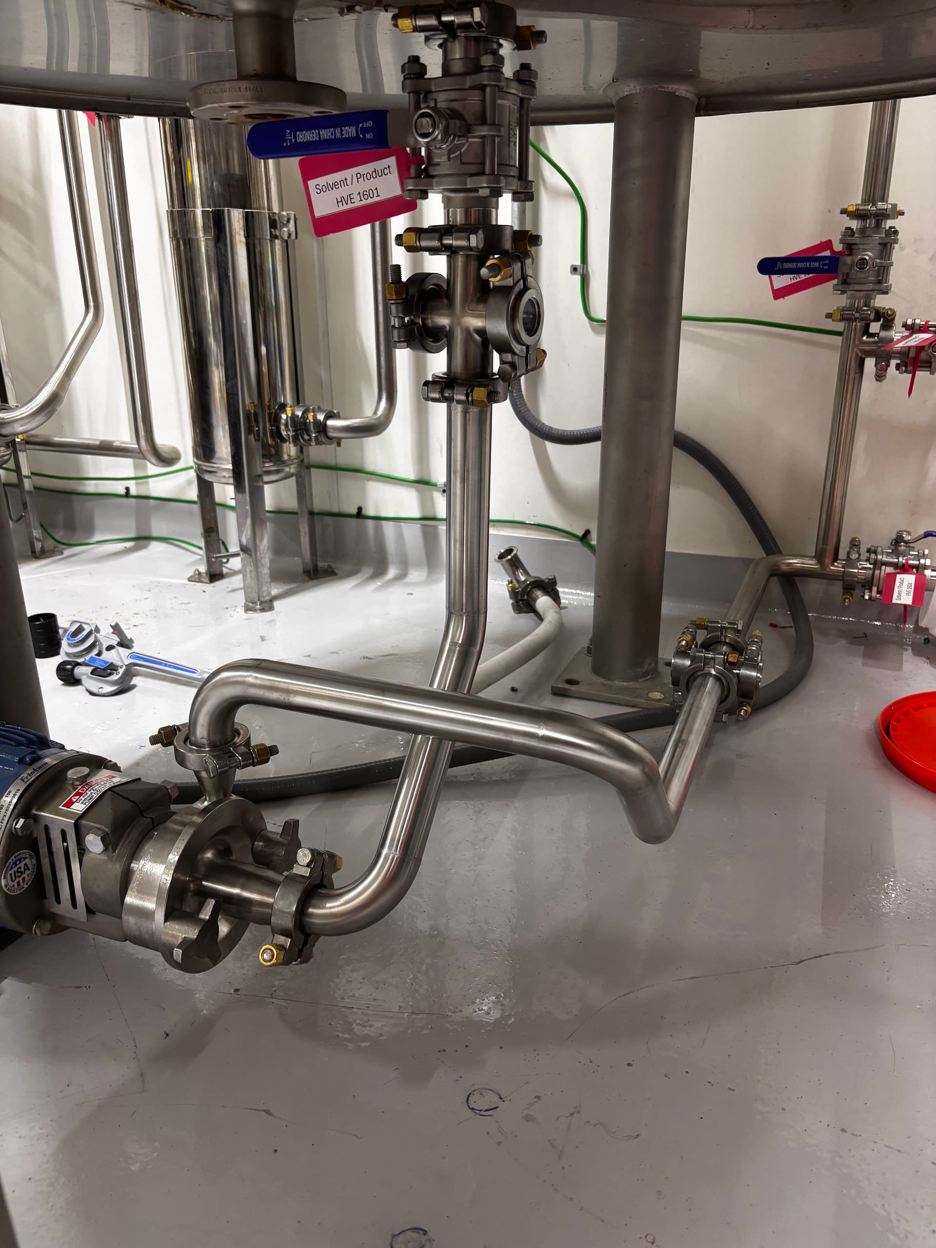 Custom Stainless Pipe Fabrication for a Tight-Fit Solvent Pump in Central Texas image