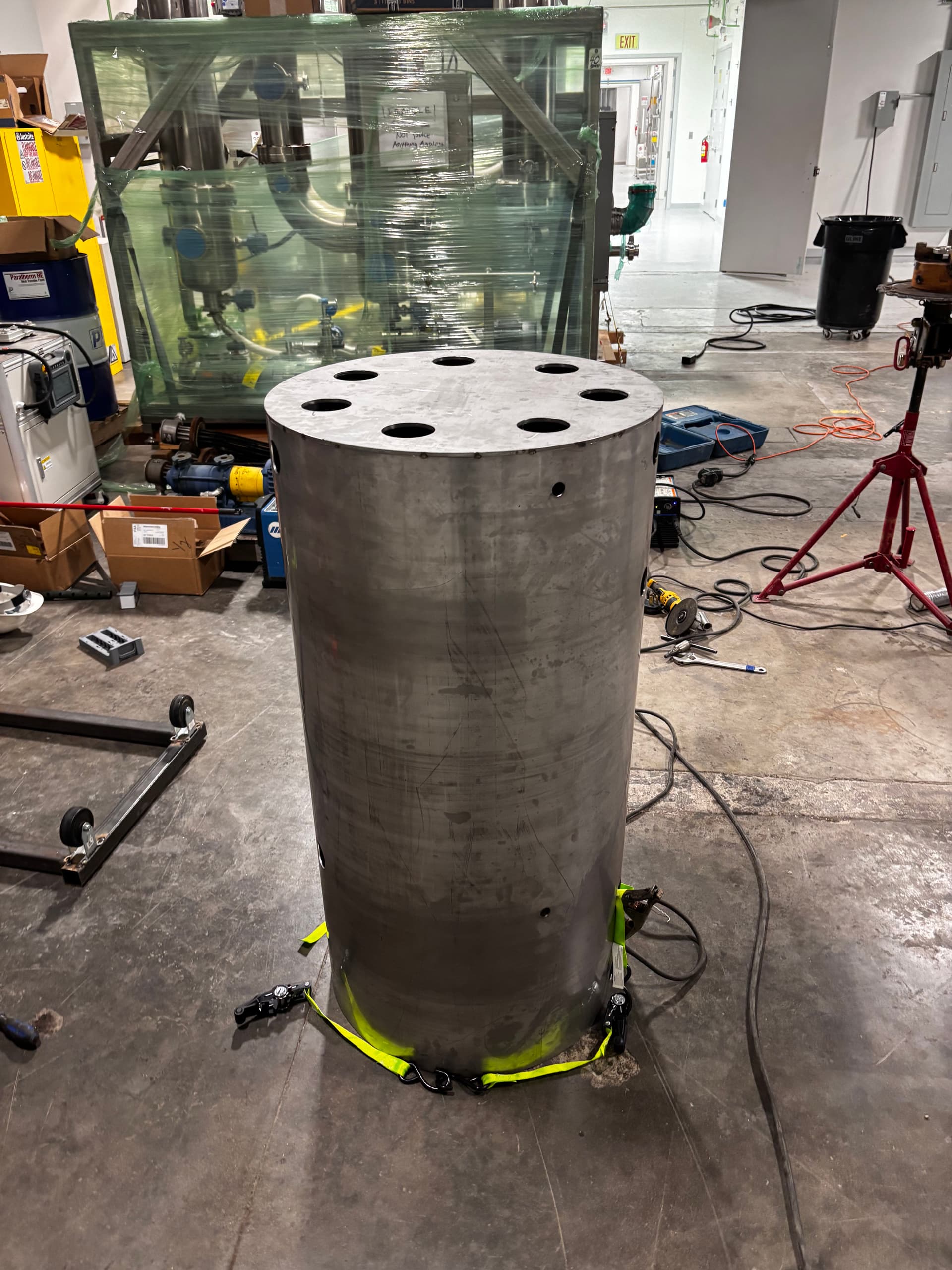 Gallery photos for Custom Stainless Steel Oil Tank Fabricated and Installed On Site: Image #2